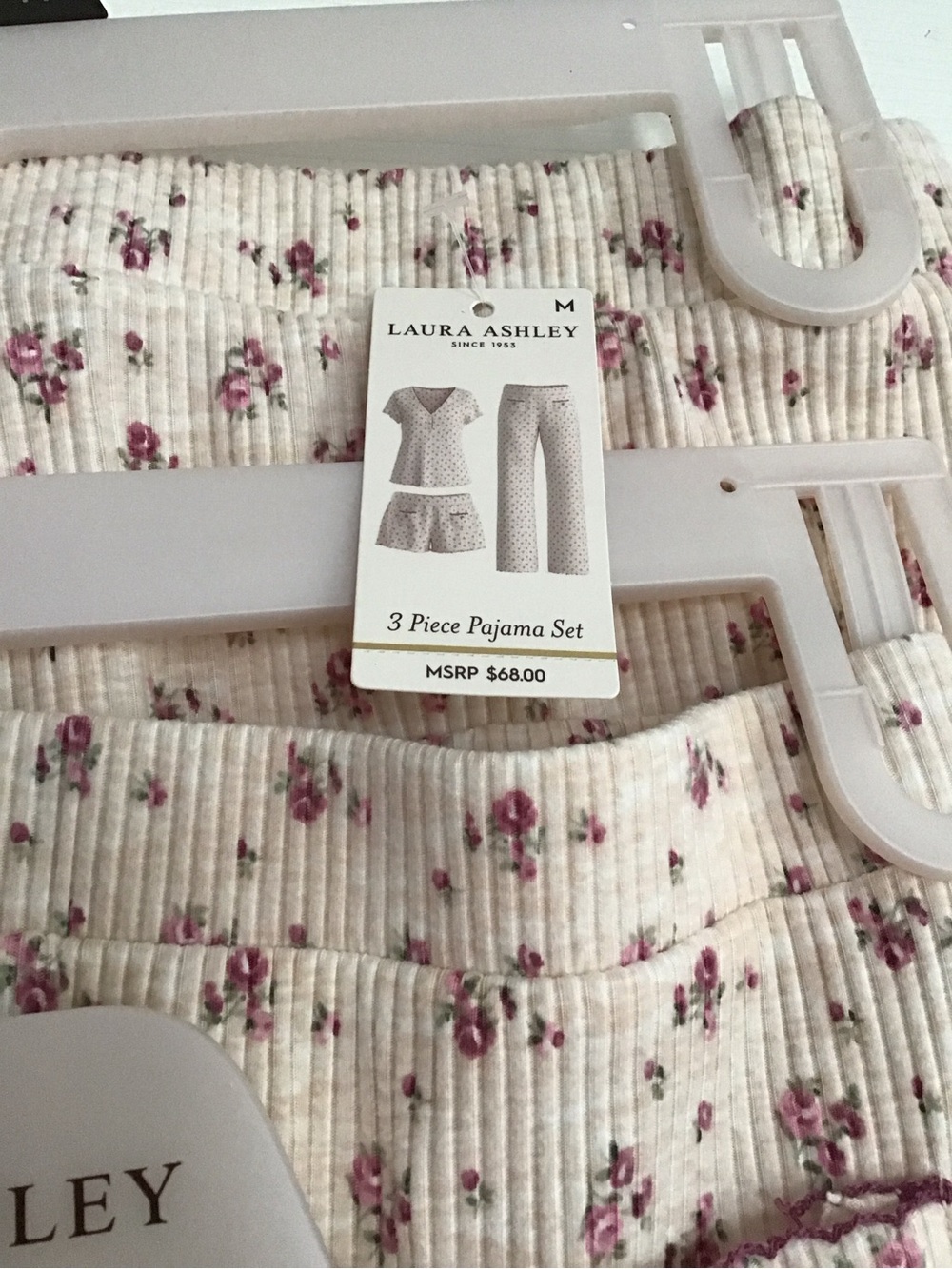 NWT Laura Ashley Cream and Pink Floral Short-Sleeve 3 Pajama Set - Picture 3 of 5